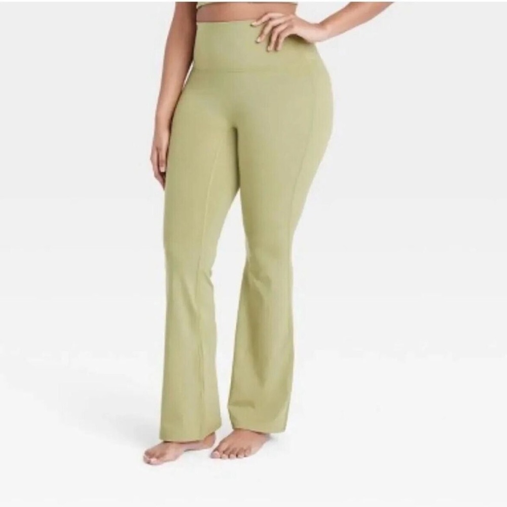 All in Motion Green High Waisted Flare Leggings NWT